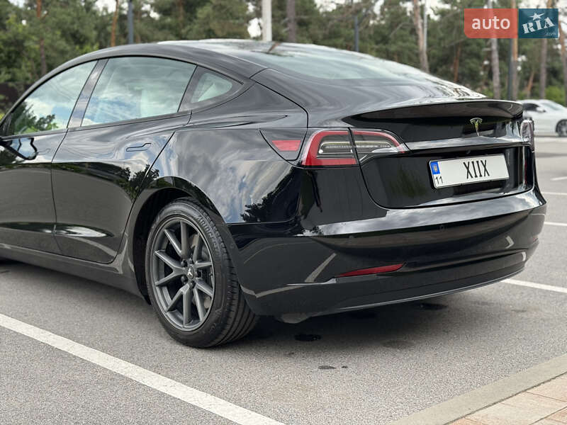 Седан Tesla Model 3 2021 в Киеве фото 4 Седан Tesla Model 3 2021 в Киеве