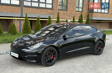 Седан Tesla Model 3 2018 в 