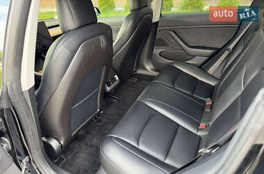 Седан Tesla Model 3 2018 в 