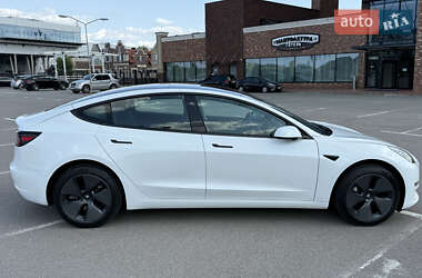 Седан Tesla Model 3 2023 в 