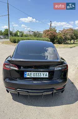 Седан Tesla Model 3 2019 в 