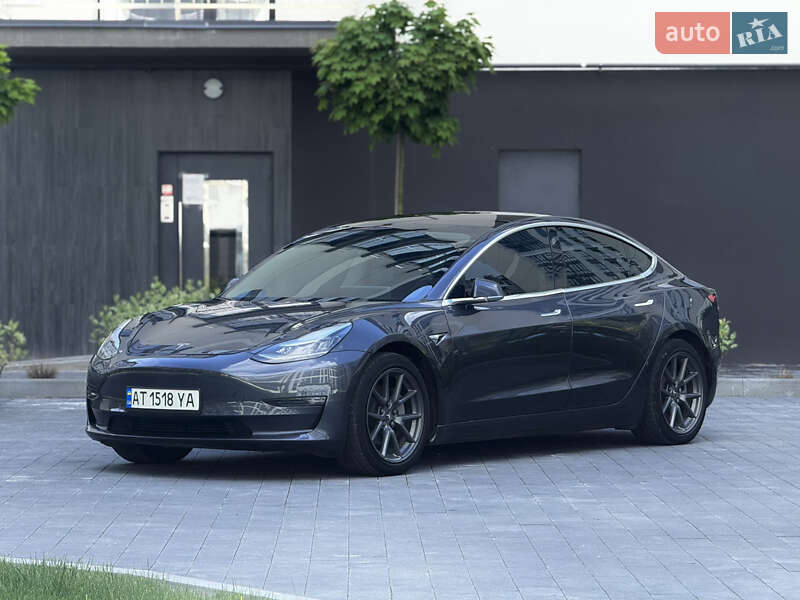 Tesla Model 3 2019