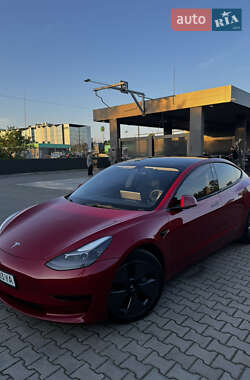 Седан Tesla Model 3 2021 в Львове