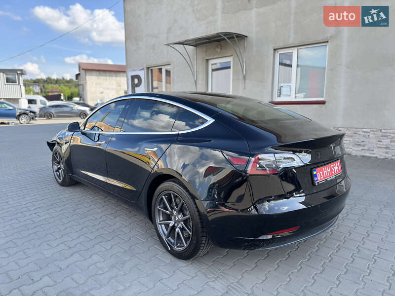 Седан Tesla Model 3 2018 в Луцке фото 5 Седан Tesla Model 3 2018 в Луцке
