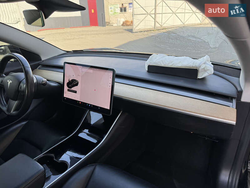 Седан Tesla Model 3 2018 в Луцке фото 27 Седан Tesla Model 3 2018 в Луцке