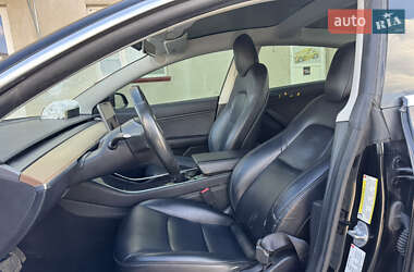 Седан Tesla Model 3 2018 в 