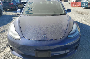 Седан Tesla Model 3 2019 в Киеве
