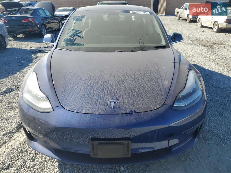 Седан Tesla Model 3 2019 в 