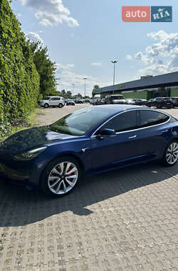 Седан Tesla Model 3 2018 в 