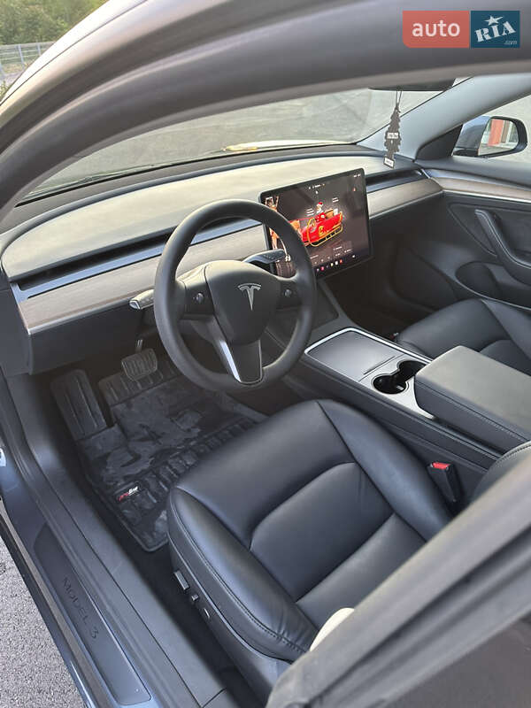 Седан Tesla Model 3 2023 в Днепре