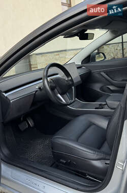Седан Tesla Model 3 2018 в 