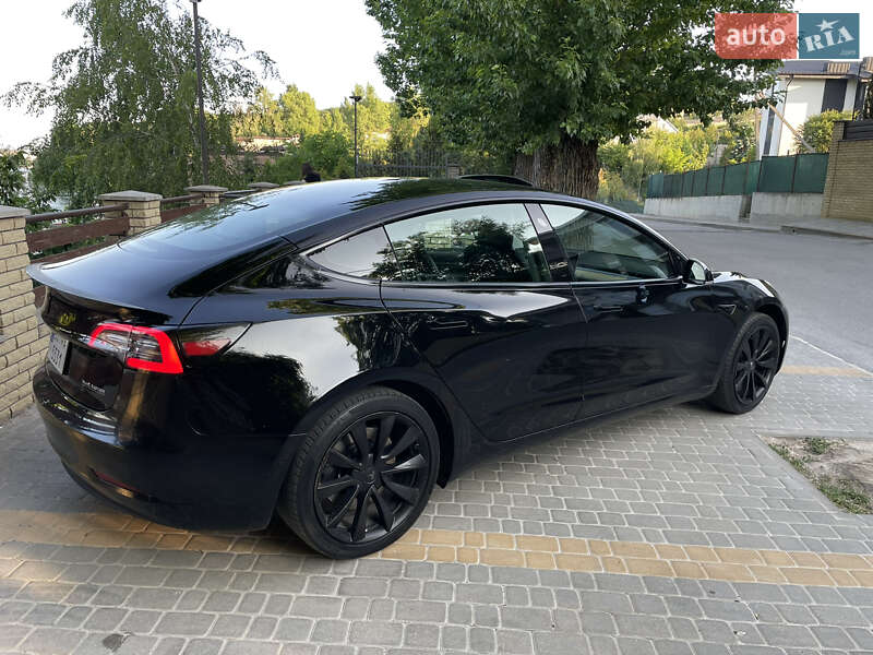 Седан Tesla Model 3 2019 в Тернополе