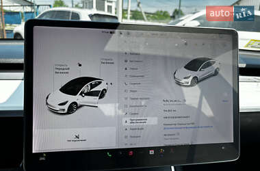 Седан Tesla Model 3 2019 в 