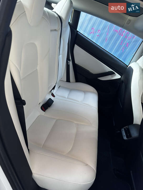 Седан Tesla Model 3 2019 в Стрые фото 17 Седан Tesla Model 3 2019 в Стрые