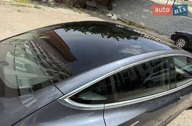 Седан Tesla Model 3 2018 в 