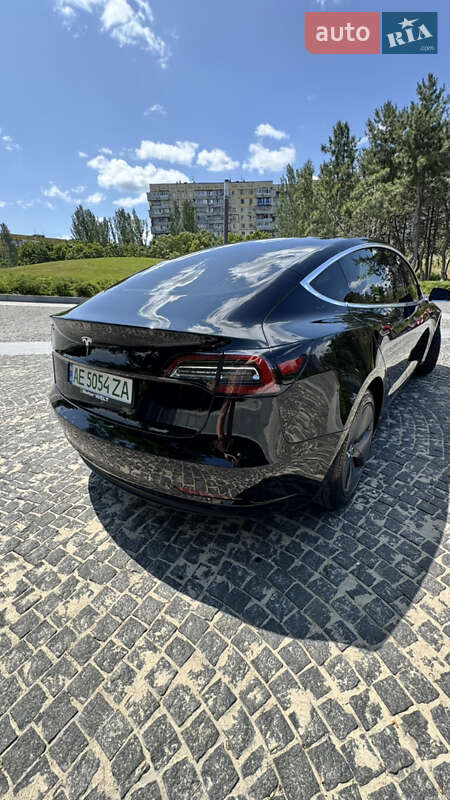 Седан Tesla Model 3 2020 в Дніпрі фото 3 Седан Tesla Model 3 2020 в Дніпрі