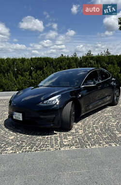 Седан Tesla Model 3 2020 в Дніпрі