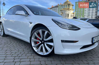 Седан Tesla Model 3 2019 в 