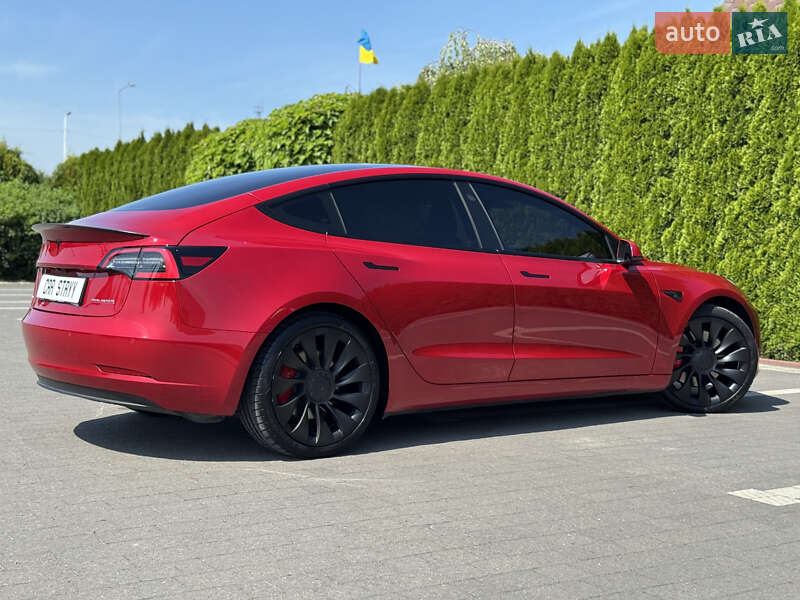 Седан Tesla Model 3 2022 в Стрые