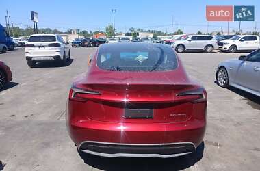Седан Tesla Model 3 2024 в 