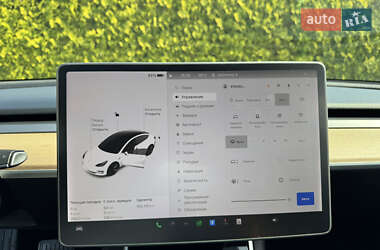 Седан Tesla Model 3 2019 в 