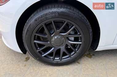 Седан Tesla Model 3 2024 в 