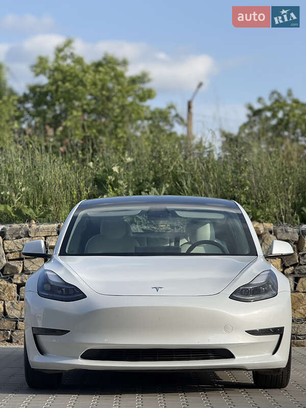 Седан Tesla Model 3 2021 в Калуше фото 5 Седан Tesla Model 3 2021 в Калуше