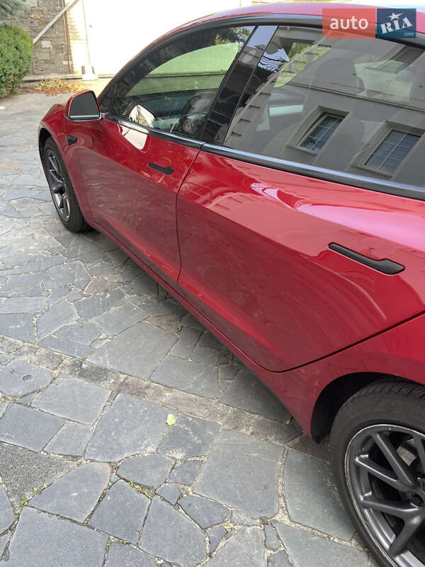 Седан Tesla Model 3 2018 в Киеве