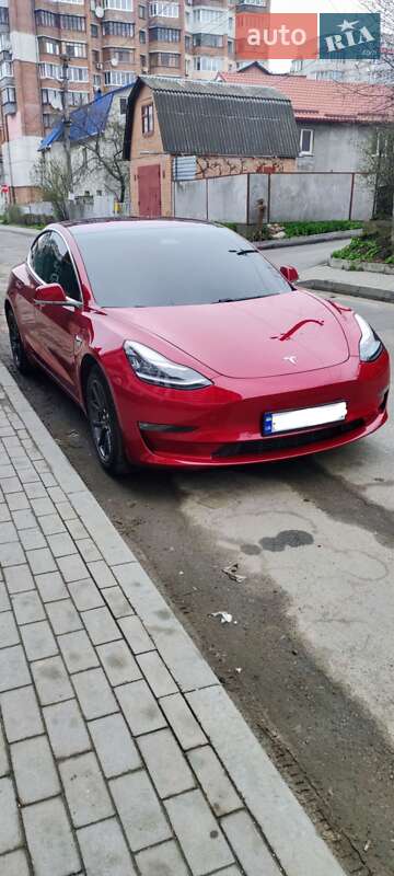 Седан Tesla Model 3 2018 в 