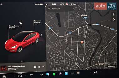 Седан Tesla Model 3 2023 в 