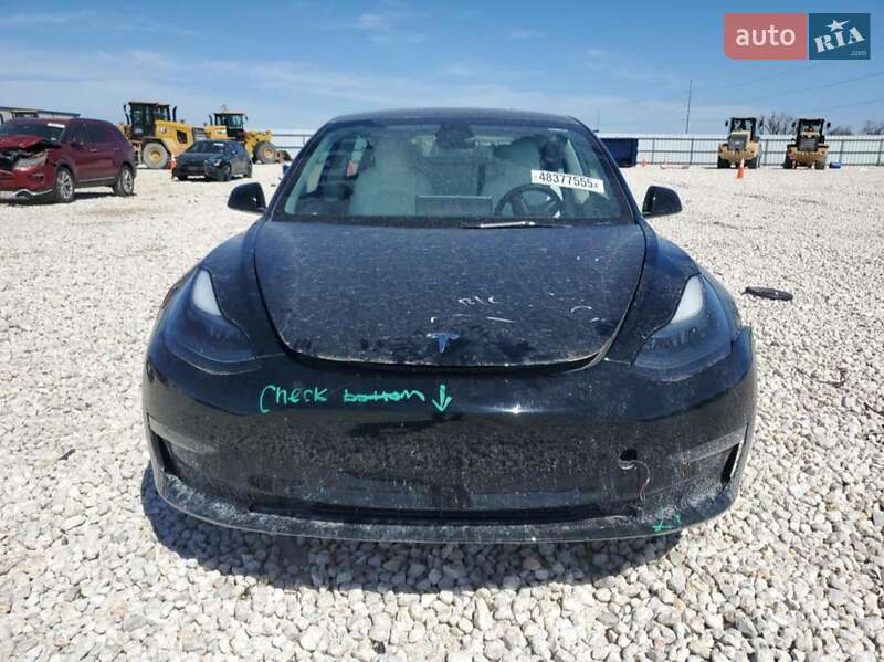 Седан Tesla Model 3 2022 в Львові