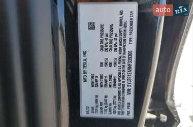 Седан Tesla Model 3 2022 в 