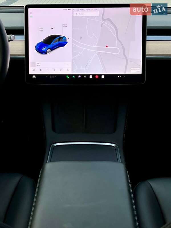 Седан Tesla Model 3 2021 в Києві