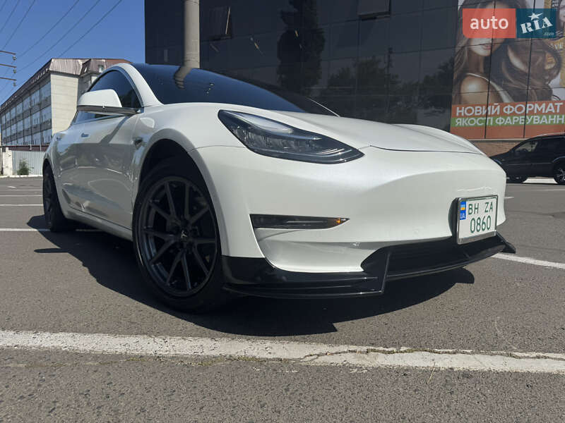 Седан Tesla Model 3 2019 в Одессе фото 10 Седан Tesla Model 3 2019 в Одессе