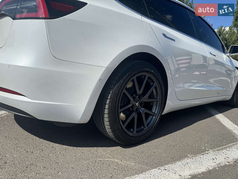 Седан Tesla Model 3 2019 в Одессе фото 15 Седан Tesla Model 3 2019 в Одессе