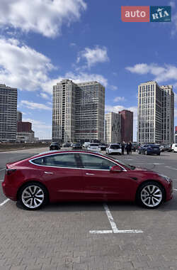 Седан Tesla Model 3 2019 в 