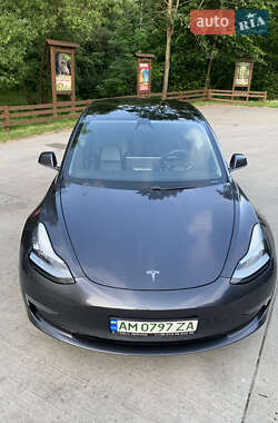 Седан Tesla Model 3 2019 в 