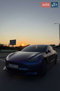 Седан Tesla Model 3 2018 в 