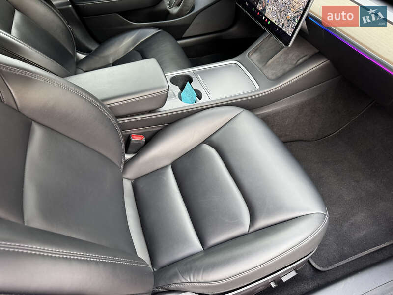 Седан Tesla Model 3 2021 в Киеве фото 54 Седан Tesla Model 3 2021 в Киеве