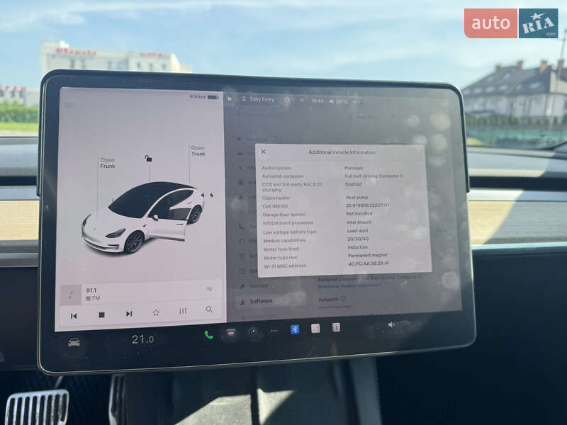 Седан Tesla Model 3 2021 в Львові