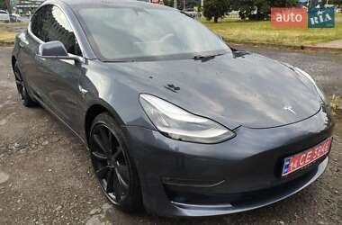 Седан Tesla Model 3 2019 в 
