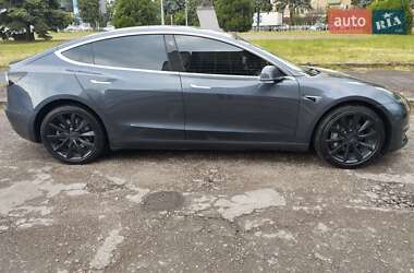 Седан Tesla Model 3 2019 в 