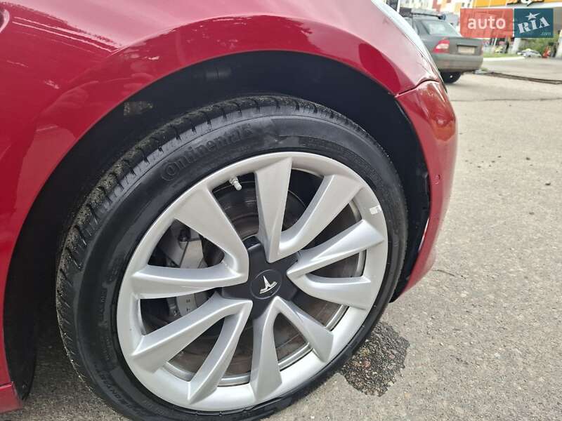 Седан Tesla Model 3 2018 в Харькове