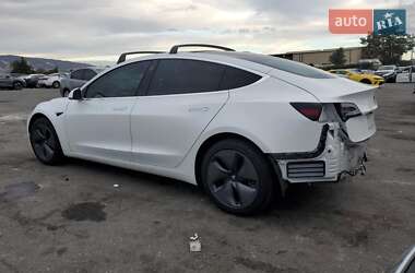 Седан Tesla Model 3 2020 в 