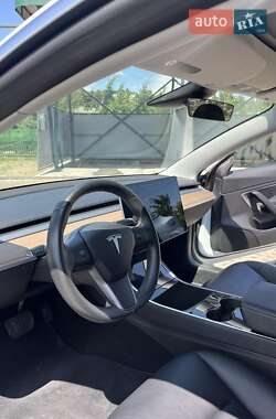 Седан Tesla Model 3 2018 в 