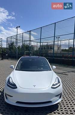 Седан Tesla Model 3 2018 в 