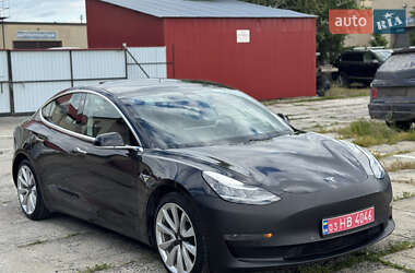 Седан Tesla Model 3 2018 в 