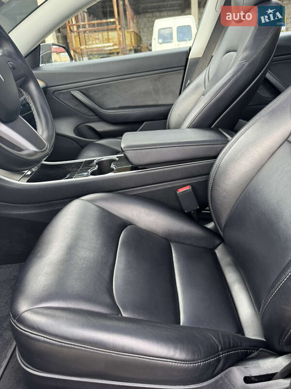 Седан Tesla Model 3 2018 в Владимире фото 46 Седан Tesla Model 3 2018 в Владимире