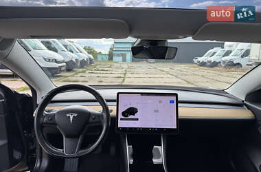 Седан Tesla Model 3 2018 в 