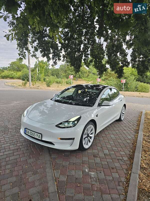 Седан Tesla Model 3 2021 в Кропивницком фото 4 Седан Tesla Model 3 2021 в Кропивницком